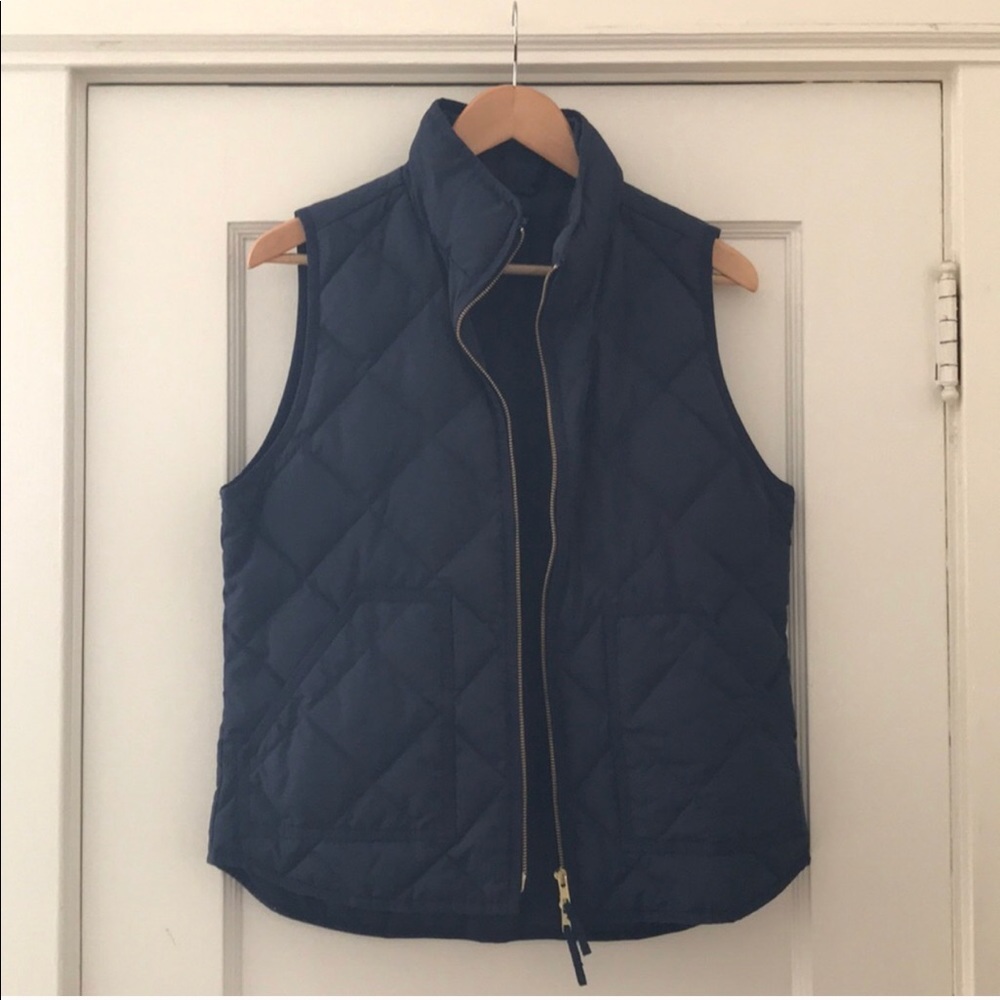 J crew navy quilted vest